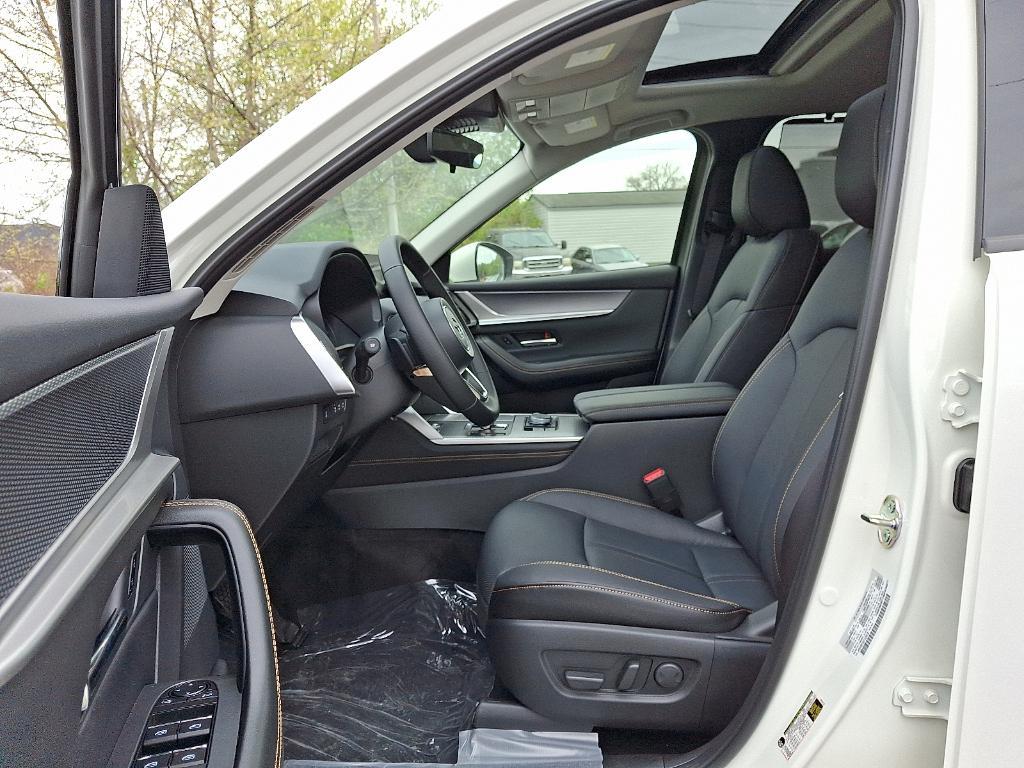 new 2025 Mazda CX-90 car, priced at $42,095