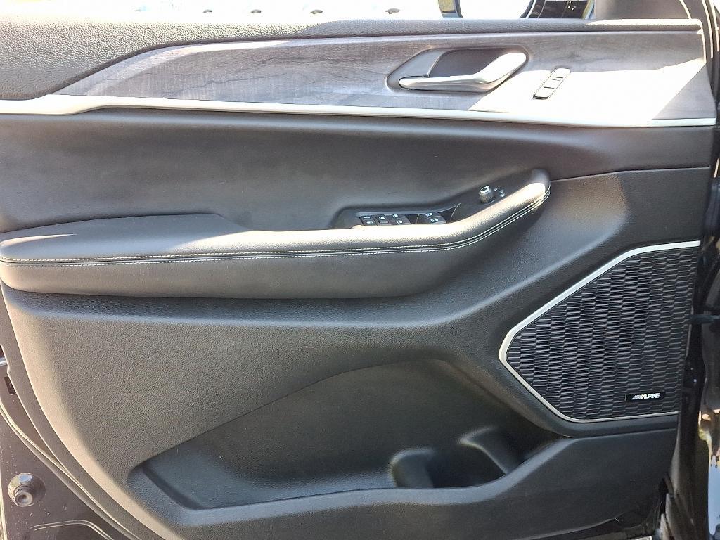 used 2022 Jeep Grand Cherokee L car, priced at $31,965