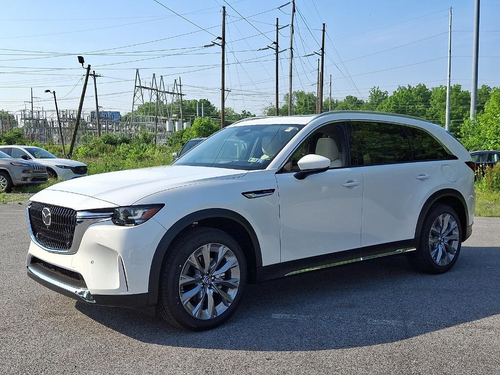 new 2025 Mazda CX-90 car, priced at $49,579