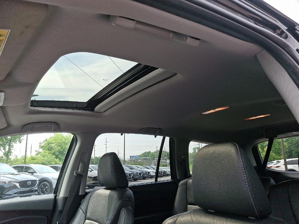 used 2022 Honda Pilot car, priced at $31,172