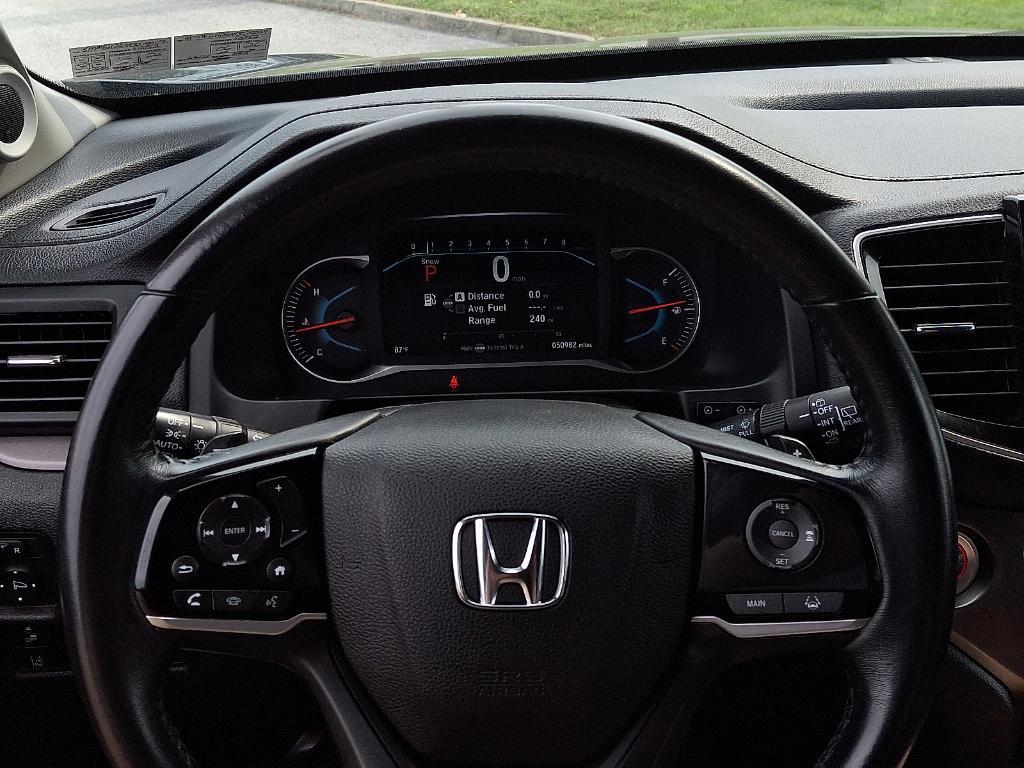 used 2022 Honda Pilot car, priced at $31,172