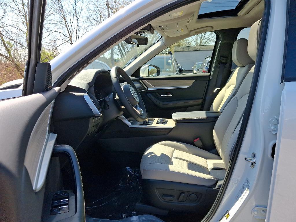 new 2025 Mazda CX-90 car, priced at $42,095