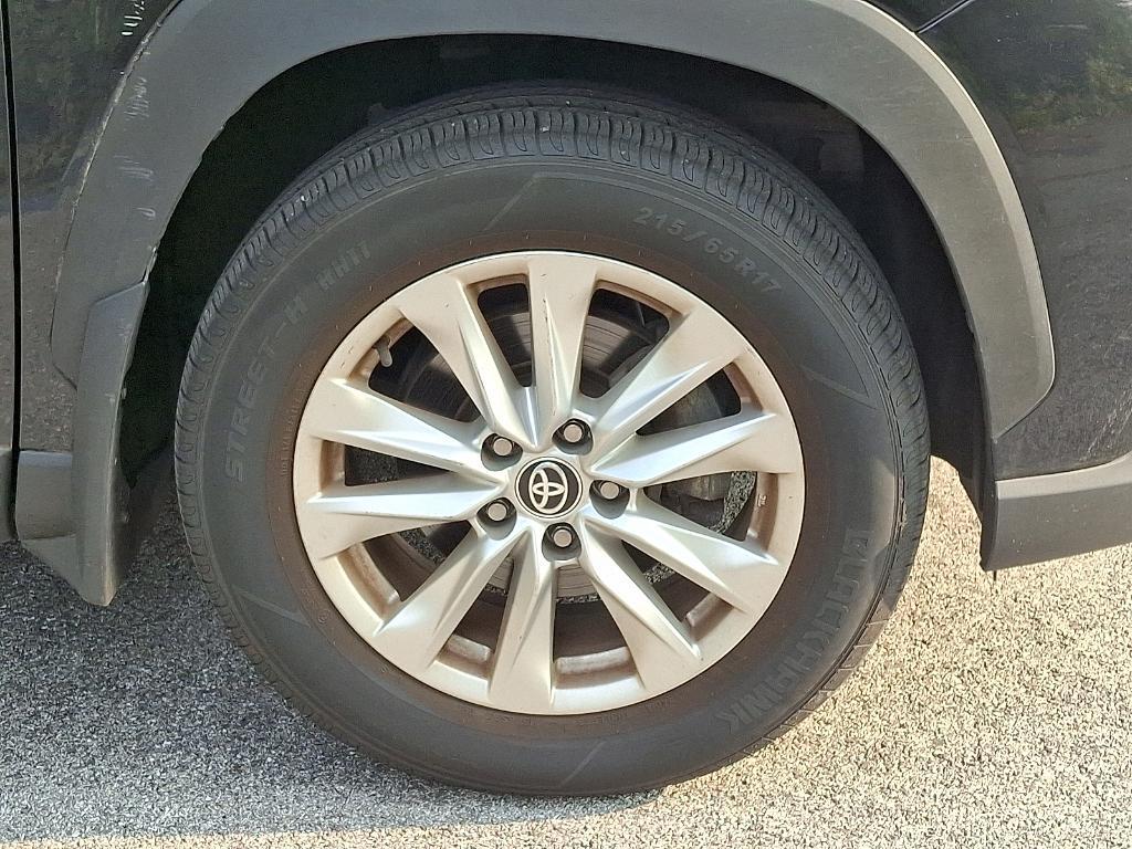 used 2022 Toyota Corolla Cross car, priced at $25,200