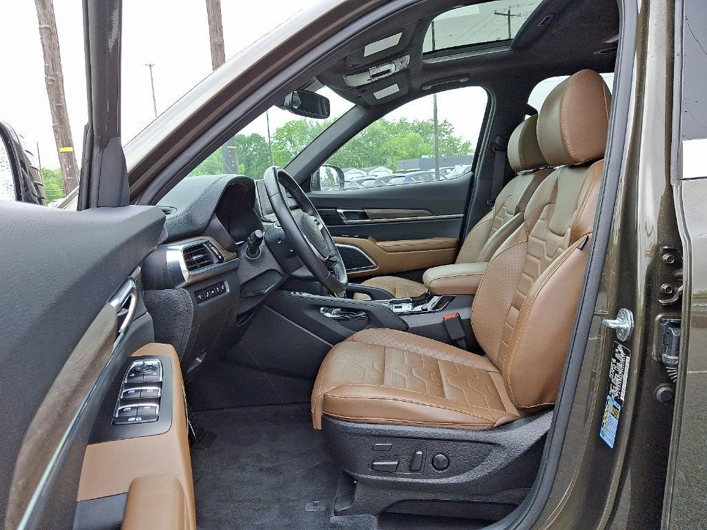 used 2022 Kia Telluride car, priced at $41,999