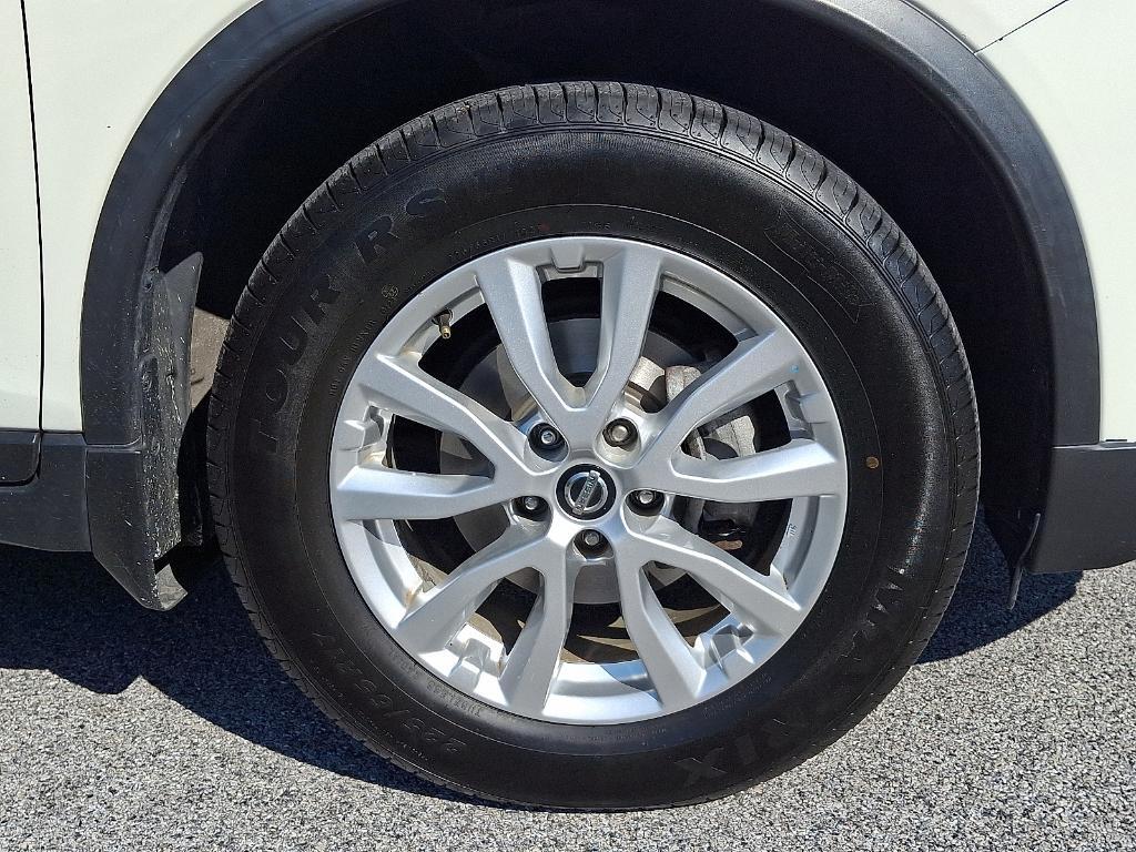 used 2017 Nissan Rogue car, priced at $14,997