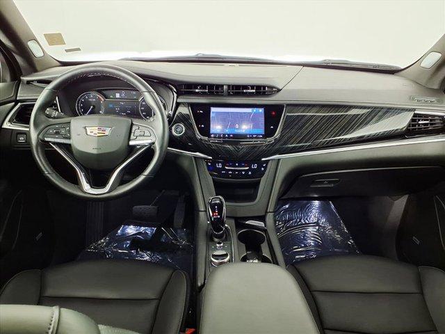 used 2025 Cadillac XT6 car, priced at $39,997