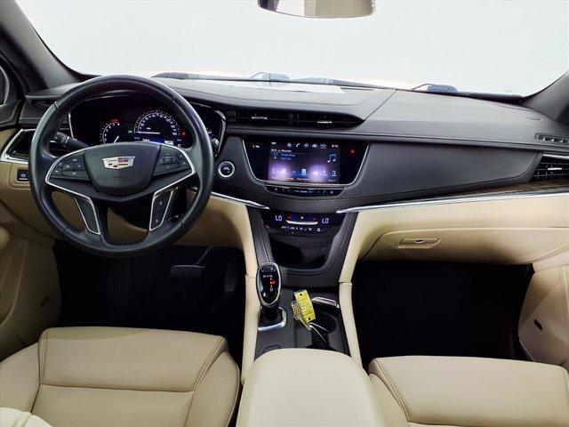 used 2017 Cadillac XT5 car, priced at $17,997