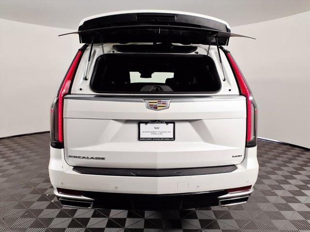 used 2022 Cadillac Escalade ESV car, priced at $56,997