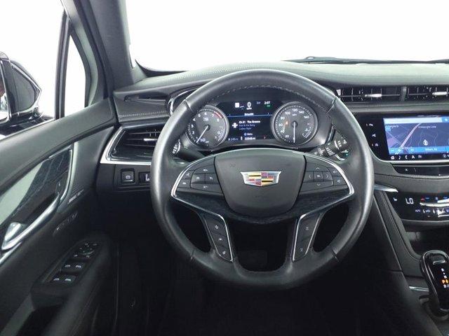 used 2022 Cadillac XT5 car, priced at $36,997