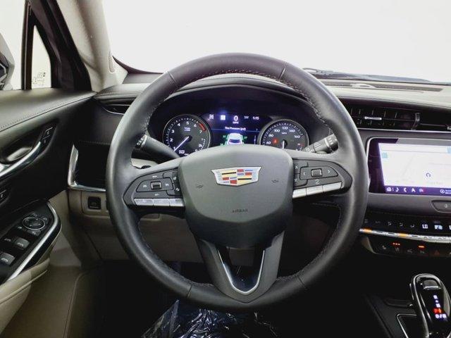 used 2022 Cadillac XT4 car, priced at $32,997