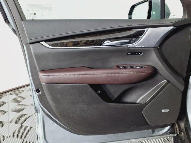 used 2023 Cadillac XT6 car, priced at $47,997