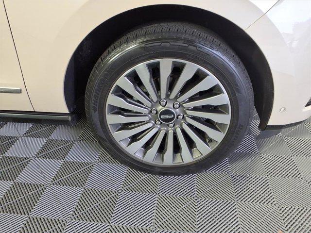 used 2018 Lincoln Navigator car, priced at $35,997