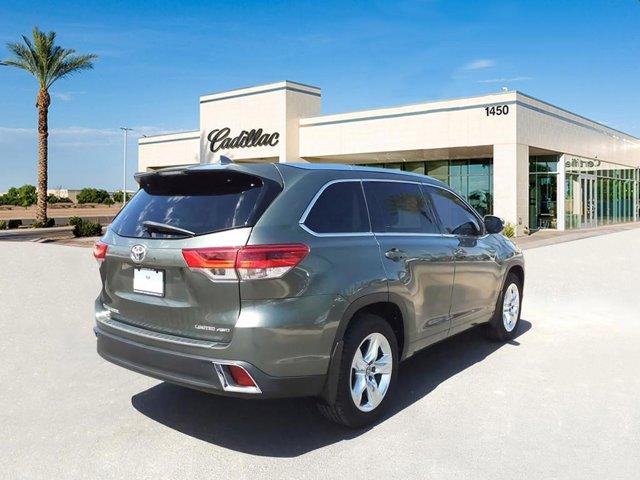 used 2018 Toyota Highlander car, priced at $27,997