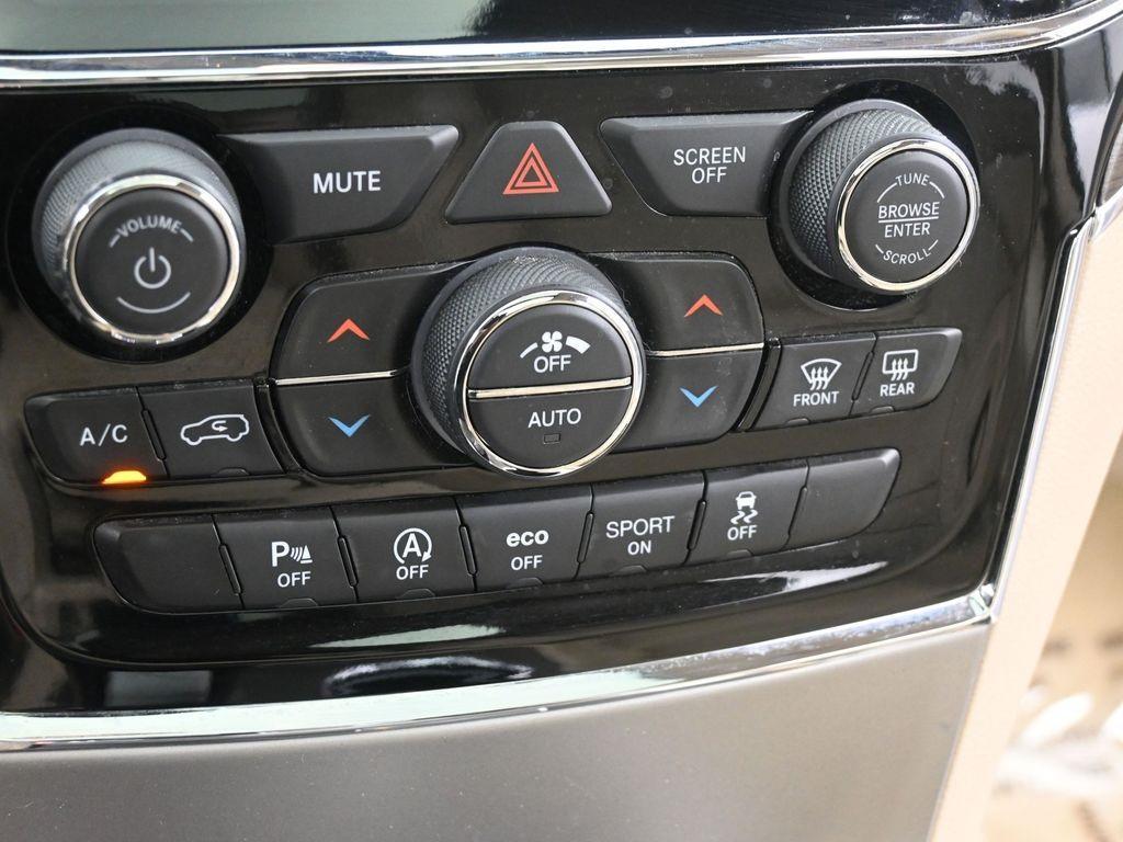 used 2021 Jeep Grand Cherokee car, priced at $30,000