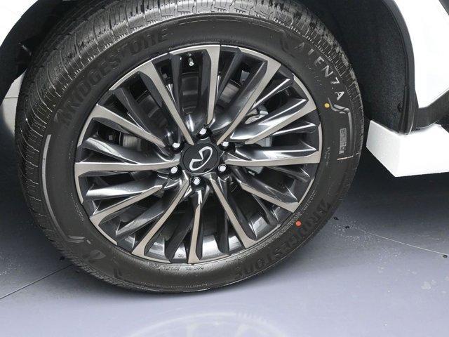 new 2026 INFINITI QX80 car, priced at $107,171