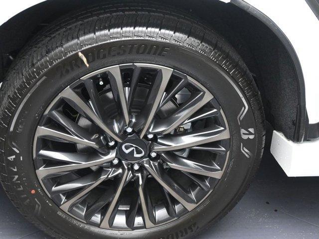 new 2026 INFINITI QX80 car, priced at $107,171