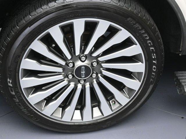 used 2019 Lincoln Navigator car, priced at $35,000