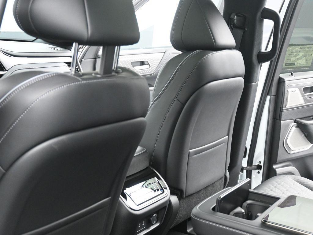 new 2026 INFINITI QX80 car, priced at $117,980
