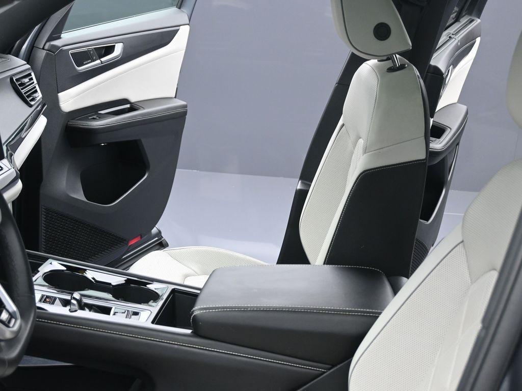 used 2024 Volkswagen Atlas Cross Sport car, priced at $40,000