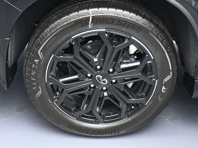 new 2026 INFINITI QX80 car, priced at $99,380