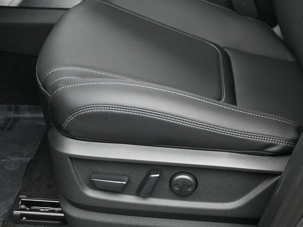 new 2026 INFINITI QX80 car, priced at $78,931