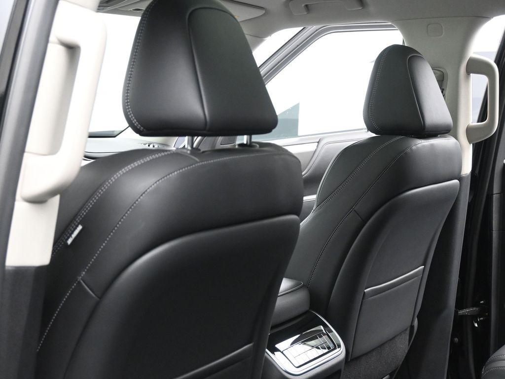 new 2026 INFINITI QX80 car, priced at $78,931