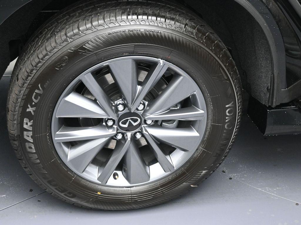 new 2026 INFINITI QX80 car, priced at $78,931