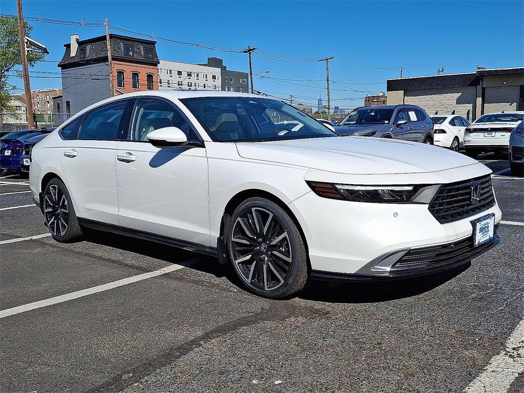 new 2025 Honda Accord Hybrid car, priced at $40,950