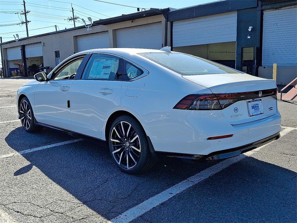 new 2025 Honda Accord Hybrid car, priced at $40,950