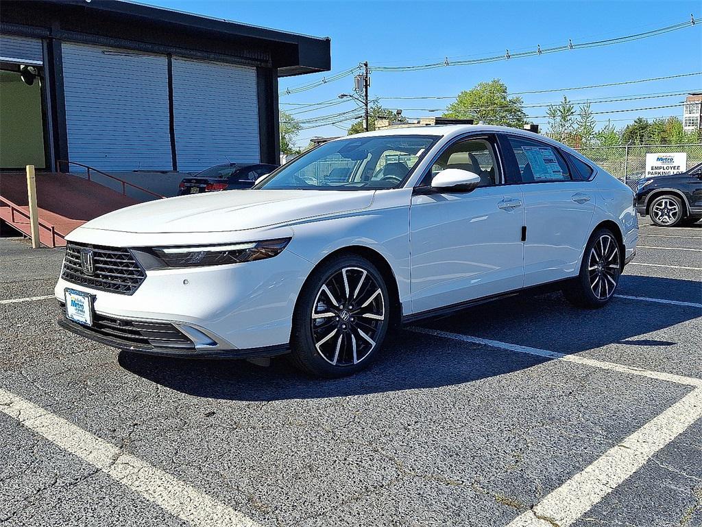 new 2025 Honda Accord Hybrid car, priced at $40,950