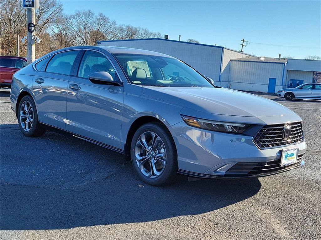 new 2024 Honda Accord Hybrid car