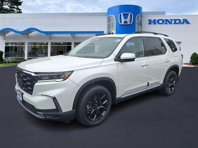 new 2025 Honda Pilot car, priced at $53,405
