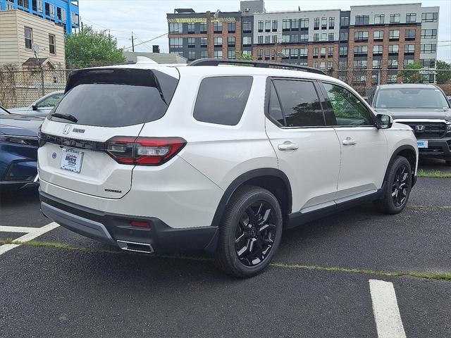 new 2025 Honda Pilot car, priced at $53,405