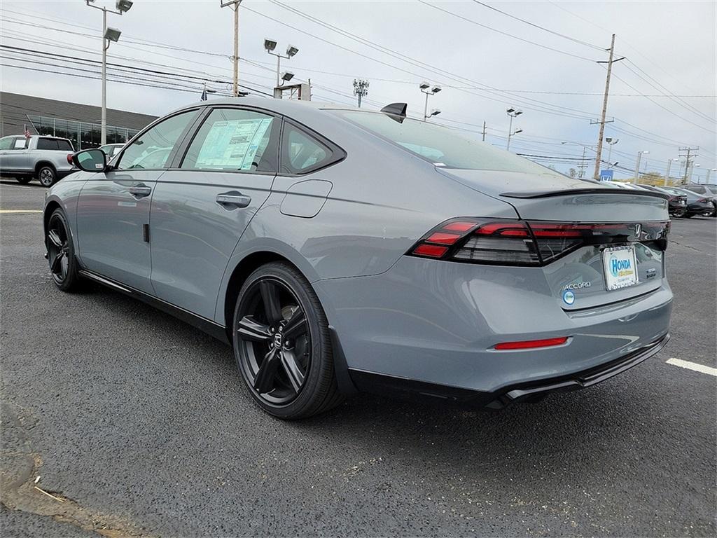 new 2024 Honda Accord Hybrid car