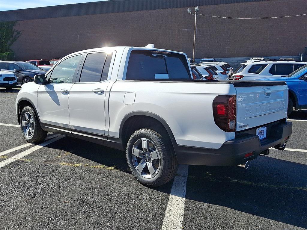 new 2025 Honda Ridgeline car, priced at $44,930