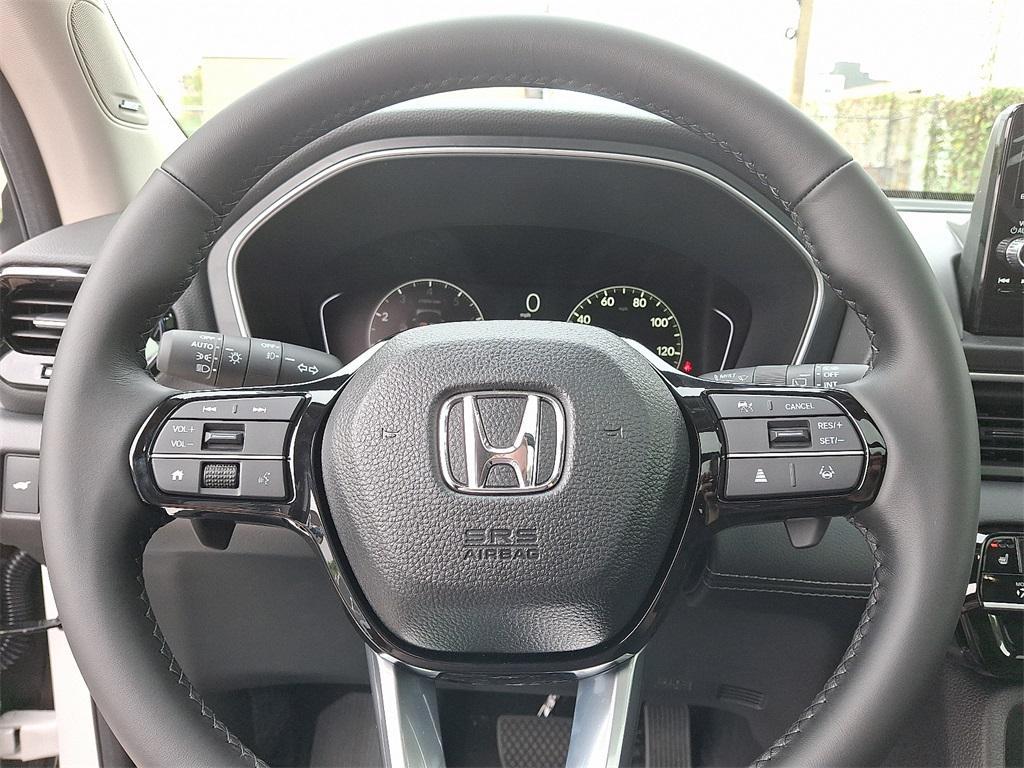 new 2025 Honda Pilot car, priced at $52,280