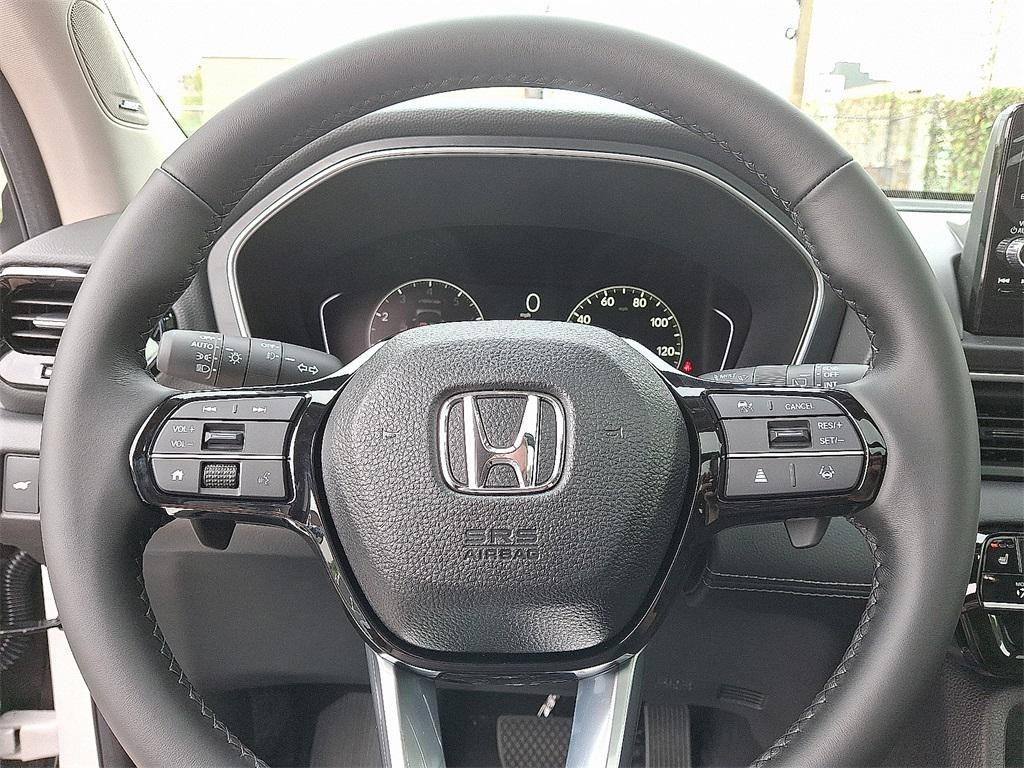 new 2025 Honda Pilot car, priced at $52,280