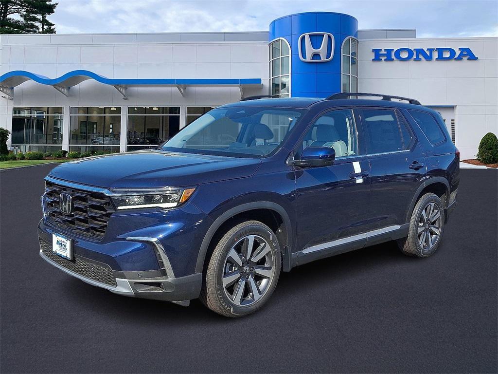 new 2025 Honda Pilot car, priced at $51,095