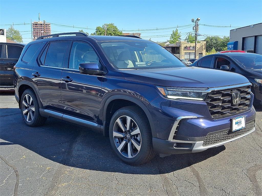 new 2025 Honda Pilot car, priced at $51,095