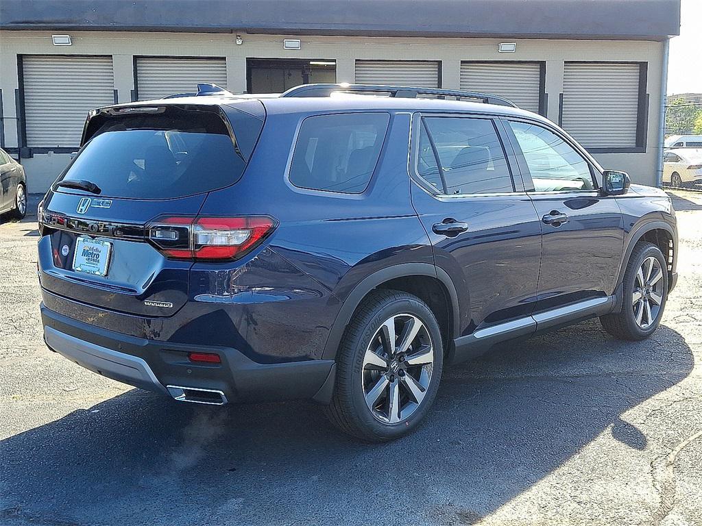 new 2025 Honda Pilot car, priced at $51,095