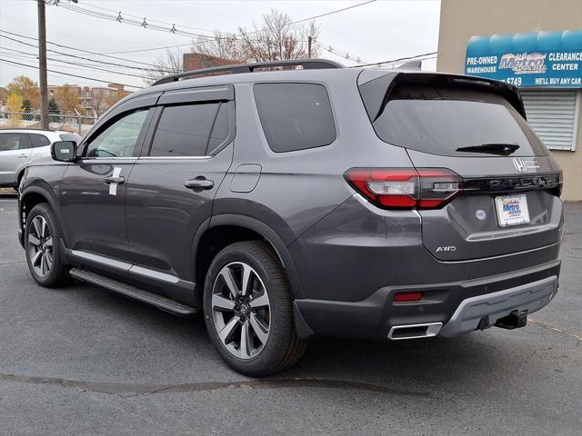 new 2025 Honda Pilot car, priced at $52,715