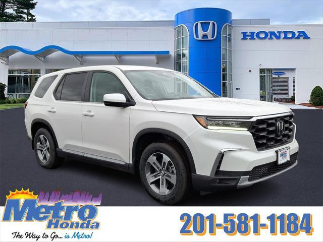 new 2025 Honda Pilot car, priced at $48,930