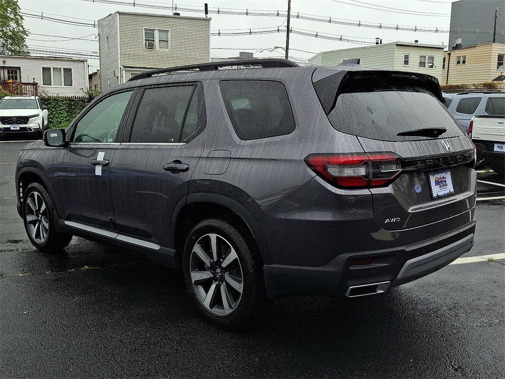 new 2025 Honda Pilot car, priced at $51,095