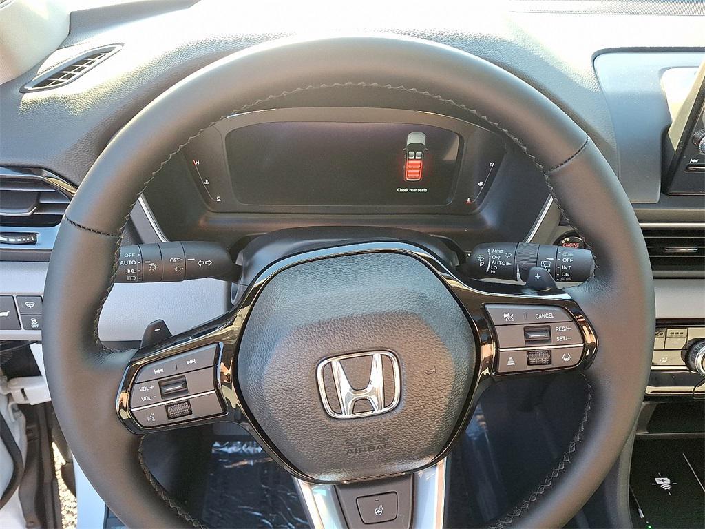 new 2025 Honda Pilot car, priced at $55,030
