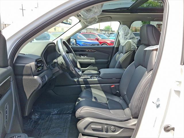 new 2025 Honda Pilot car, priced at $51,505