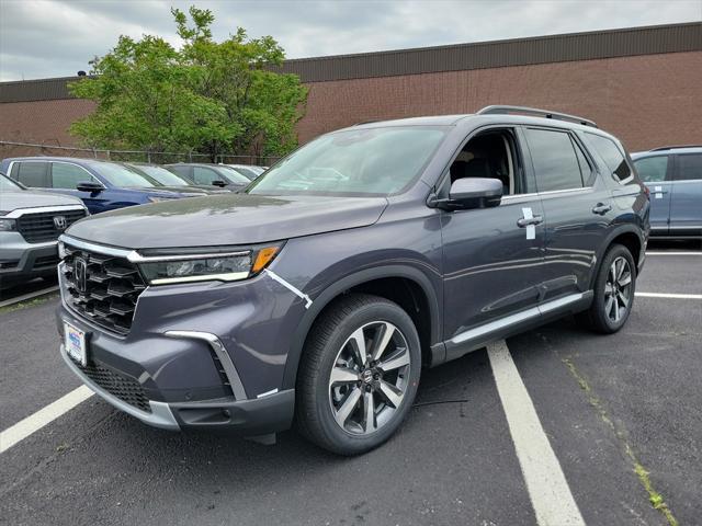 new 2025 Honda Pilot car, priced at $51,685