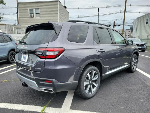 new 2025 Honda Pilot car, priced at $51,685