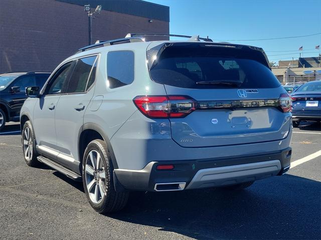 new 2025 Honda Pilot car, priced at $54,985