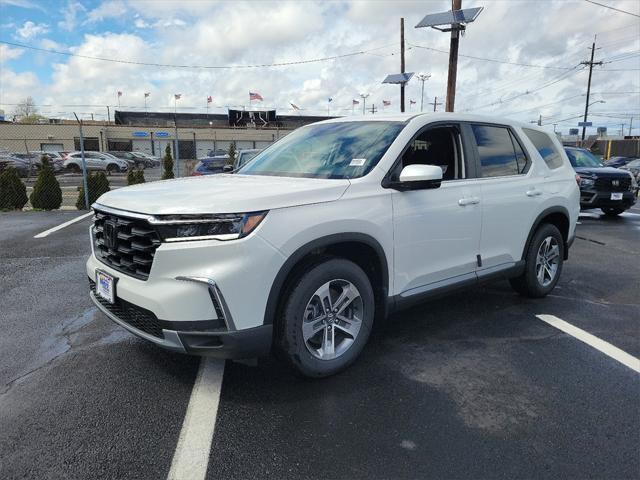 new 2025 Honda Pilot car, priced at $47,450