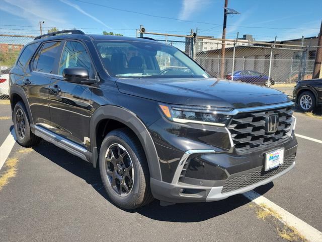 new 2025 Honda Pilot car, priced at $49,345